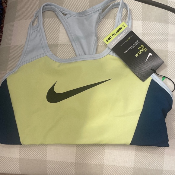 Nike Other - Nike sports bra. Never worn. With tags size small